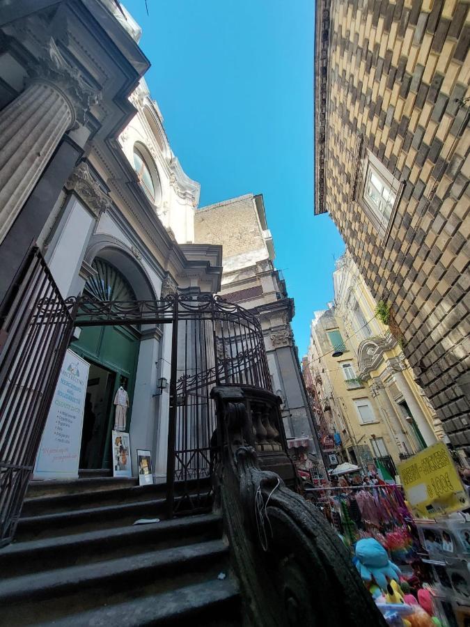 Palazzo Carafa Di Montorio Bed & Breakfast Napels