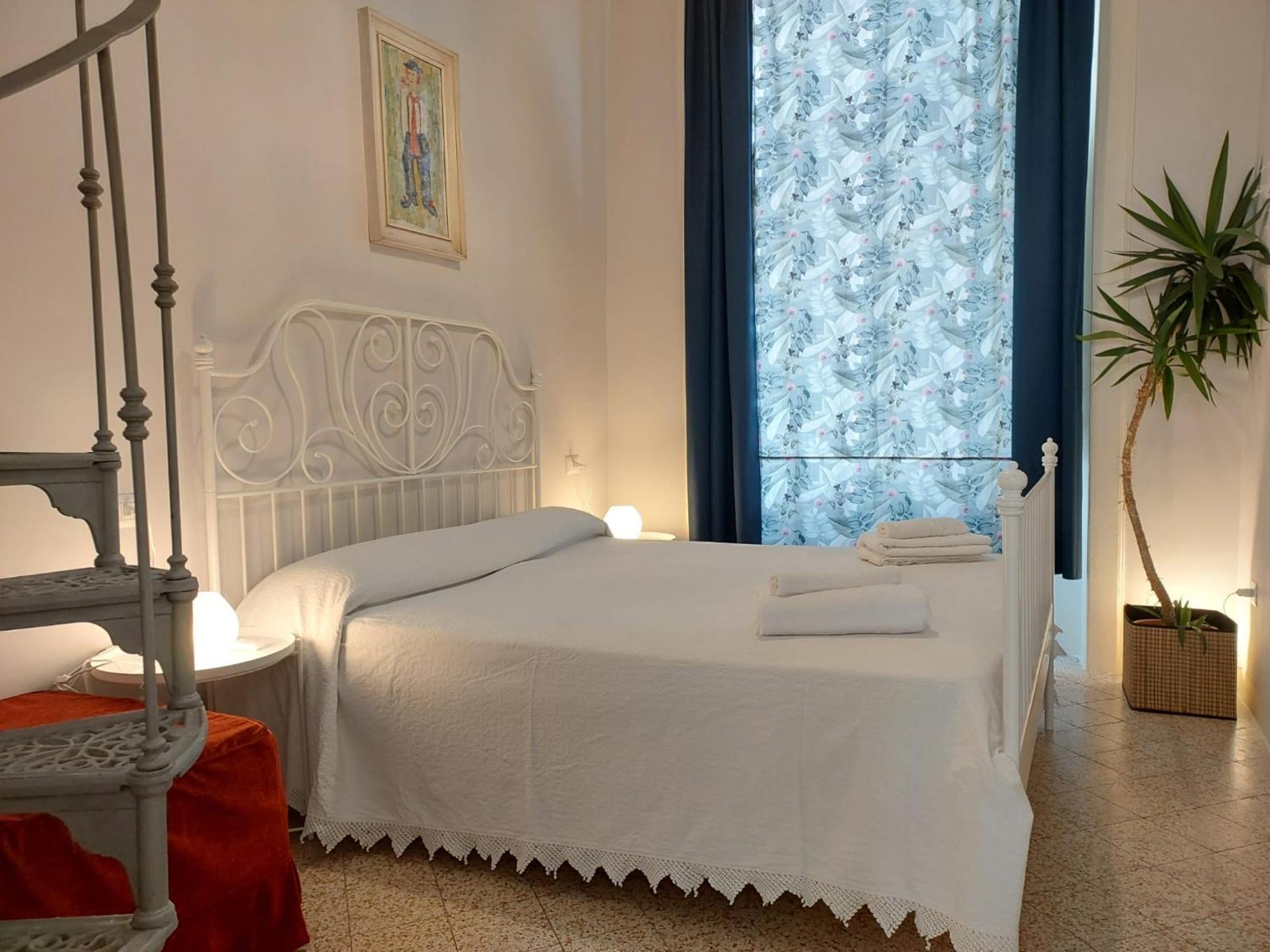 Bed & Breakfast Palazzo Carafa Di Montorio Napels